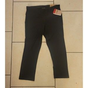 Reebok Skinny Capri Black Leggings Size S NWT